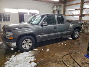 Chevrolet Silverado 1500 C1500 5.3L 8 1999