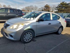 Nissan Versa S 1.6L 4 2014