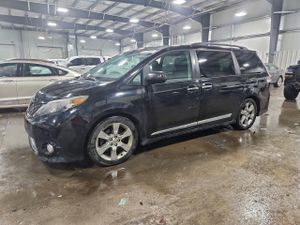 Toyota Sienna SPORT 3.5L 6 2014