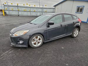 Ford Focus SE 2.0L 4 2012