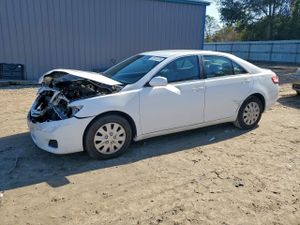 Toyota Camry BASE 2.5L 4 2011