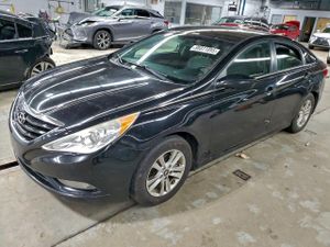 Hyundai Sonata GLS 2.4L 4 2013