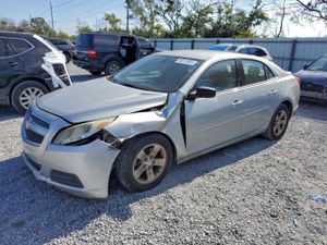 Chevrolet Malibu LS 2.5L 4 2013