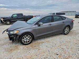 Ford Fusion SE 1.5L 4 2014