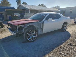 Dodge Challenger SXT PLUS 3.6L 6 2015