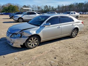 Toyota Avalon XL 3.5L 6 2005