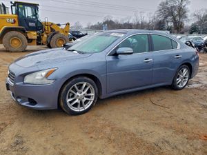 Nissan Maxima S 3.5L 6 2010