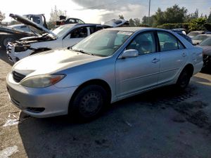 Toyota Camry LE 2.4L 4 2004