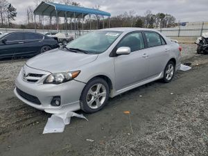 Toyota Corolla BASE 1.8L 4 2011