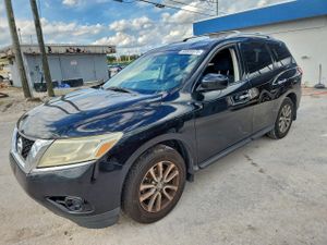 Nissan Pathfinder S 3.5L 6 2014