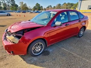Ford Focus SE 2.0L 4 2010