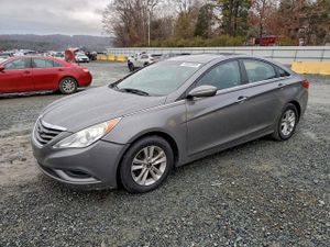 Hyundai Sonata GLS 2.4L 4 2013