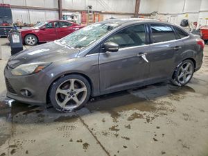 Ford Focus TITANIUM 2.0L 4 2014