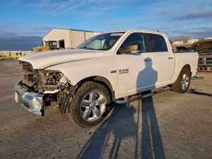 RAM 1500 SLT 5.7L 8 2013