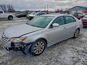 Toyota Avalon BASE 3.5L 6 2012