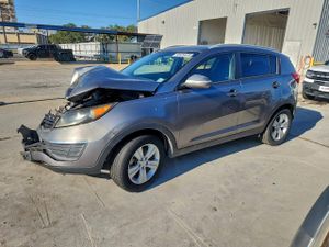 Kia Spectra BASE 2.4L 4 2013