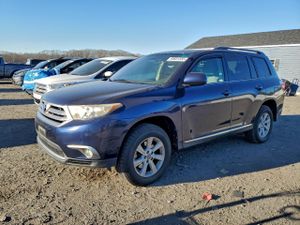 Toyota Highlander BASE 3.5L 6 2012