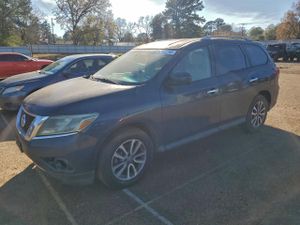 Nissan Pathfinder S 3.5L 6 2013