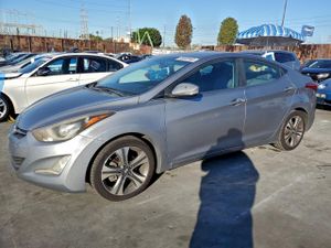 Hyundai Elantra SE 2.0L 4 2014
