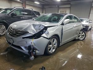 Hyundai Sonata SE 2.4L 4 2013