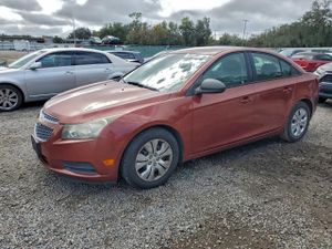 Chevrolet Cruze LS 1.8L 4 2013