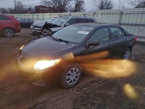 Toyota Corolla BASE 1.8L 4 2010