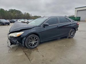 Toyota Camry LE 2.5L 4 2015