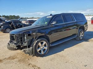 Chevrolet Suburban C1500 LT 5.3L 8 2015
