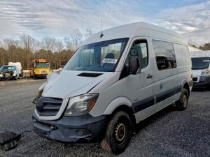 Mercedes-Benz Sprinter 2500 3.0L 6 2015