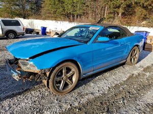 Ford Mustang 3.7L 6 2013