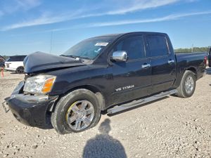 Nissan Titan XE 5.6L 8 2005