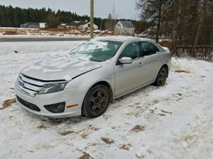 Ford Fusion SE 2.5L 4 2011