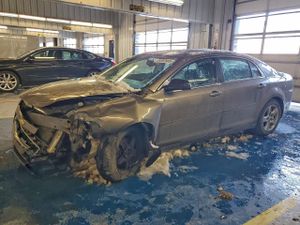 Chevrolet Malibu LS 2.4L 4 2012