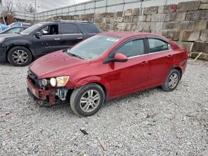 Chevrolet Aveo (Sonic) LT 1.8L 4 2012