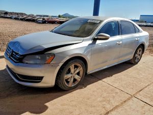 Volkswagen Passat SE 2.5L 5 2012