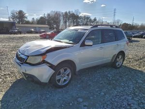 Subaru Forester 2.5X PREMIUM 2.5L 4 2010