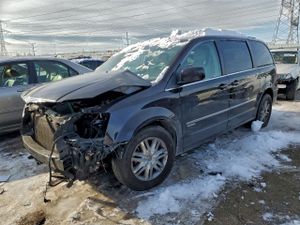 Chrysler Town & Country TOURING 3.8L 6 2010