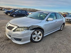 Toyota Camry BASE 2.5L 4 2010