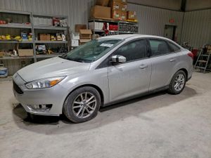 Ford Focus SE 2.0L 4 2015