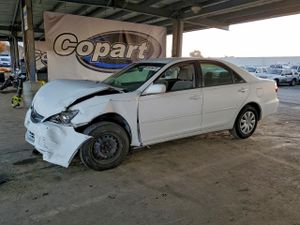 Toyota Camry LE 2.4L 4 2005
