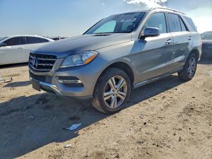 Mercedes-Benz ML 350 3.5L 6 2015