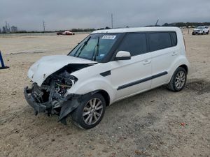 Kia Soul + 2.0L 4 2013