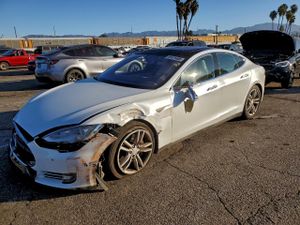 Tesla Model S 70D 2015