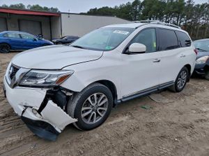 Nissan Pathfinder S 3.5L 6 2013