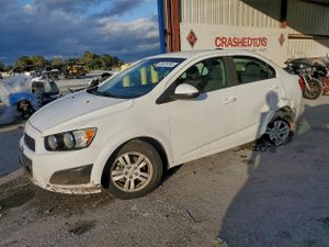 Chevrolet Aveo (Sonic) LT 1.8L 4 2015