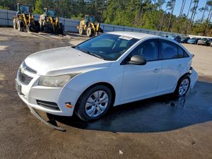 Chevrolet Cruze LS 1.8L 4 2013