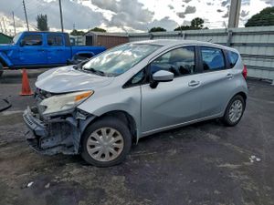 Nissan Versa S 1.6L 4 2015