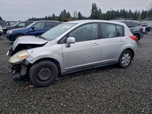 Nissan Versa S 1.8L 4 2011