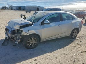 Chevrolet Aveo (Sonic) LT 1.4L 4 2014