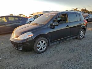 Nissan Versa S 1.8L 4 2012